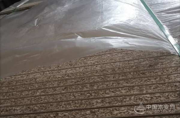科林执行最严气味管控标准 板材品质再次提升