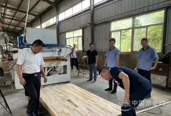金利源董事长亲临一线慰问，点滴关怀沁人心