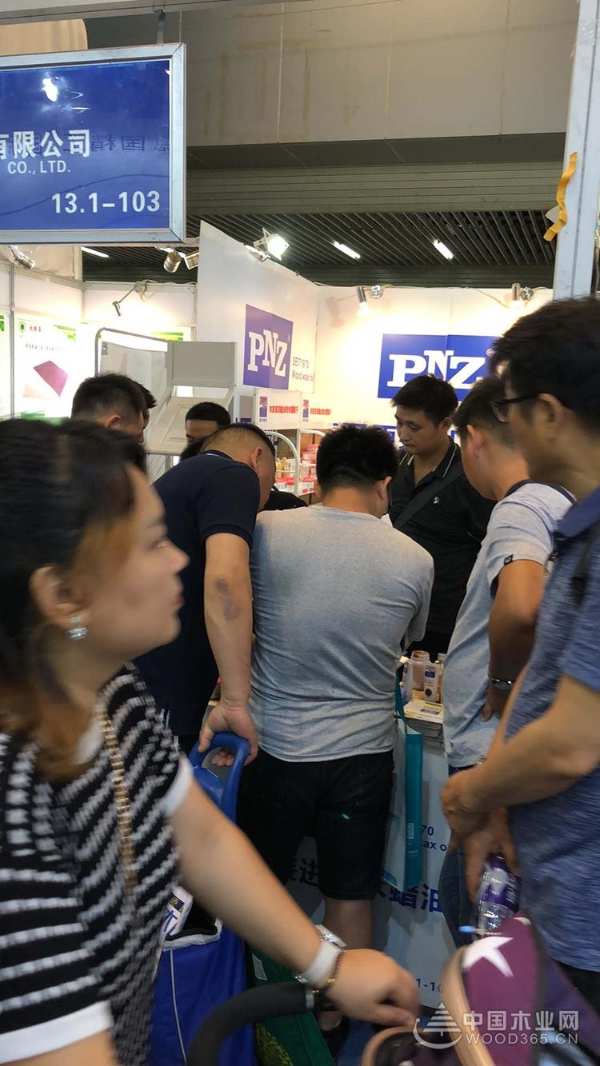 德国原装进口pnz木蜡油精彩亮相广州建博会