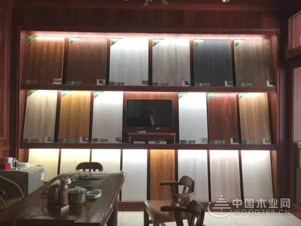 益家居仑苍店卢文华：一心一意把品牌做好！