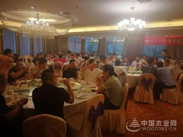品牌｜品质｜品味｜平安树“平安芯·平安家”甘肃华亭新零售客户感恩答谢会圆满召开！