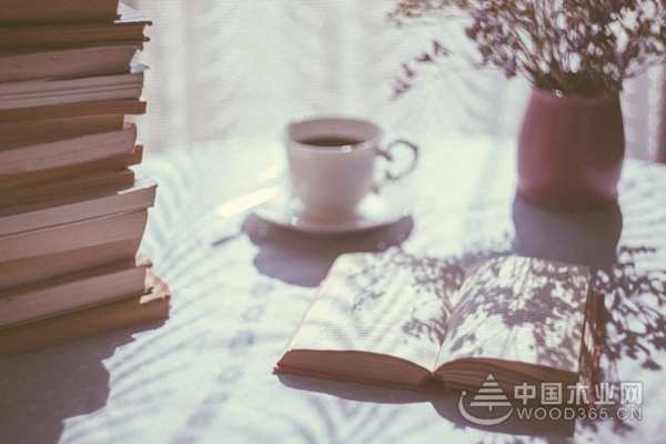 莫干山三层实木复合地板#风和日丽#，让温馨遍布家的每一个角落！