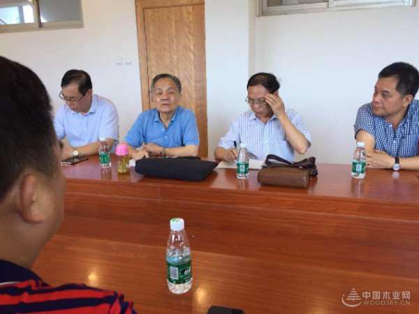 广西林业产业行业协会秘书长黄永平一行莅临鹏森缘参观考察