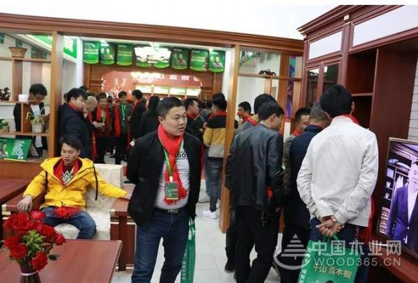 【豆胶时代 未来已来】千山大豆胶板材青海扬帆起航！