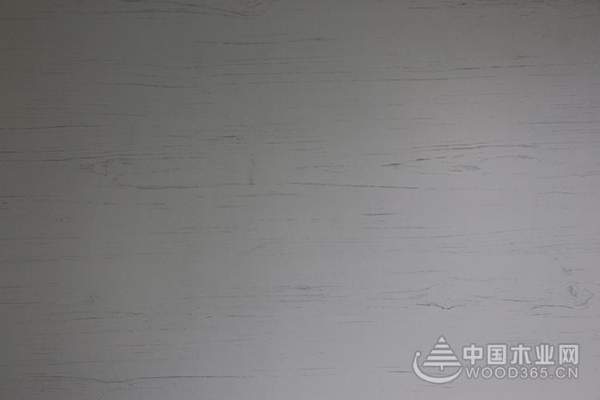 与时俱进 桐艺木业四星板材推出新品花色
