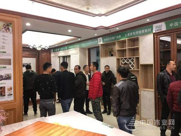 新店开业 | 热烈庆祝益家居梅岭专卖店重装开业