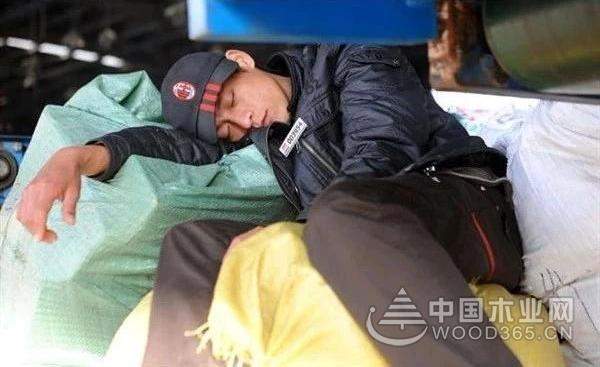 全世界都在告诉你，双十一来了~全民购物狂欢节来了~~