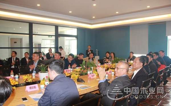 打造品牌效应，提升战略合作——大亚好生活人造板饰面基地挂牌成立