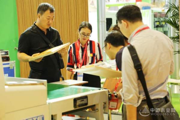 助推企业转型升级，普瑞特定制涂装线席卷2018上海国际木工展！
