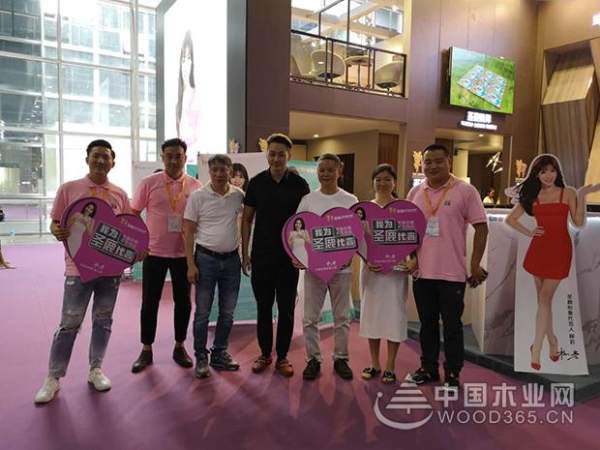 圣鹿板材亮相广州建博会，大放异彩！