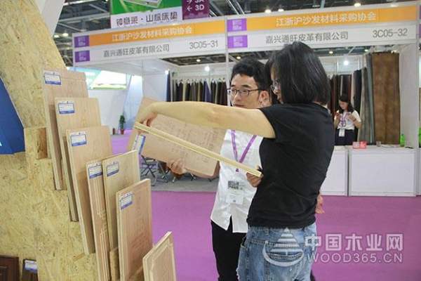 怡黄木业亮相2018杭州国际家具展 惊艳全场！
