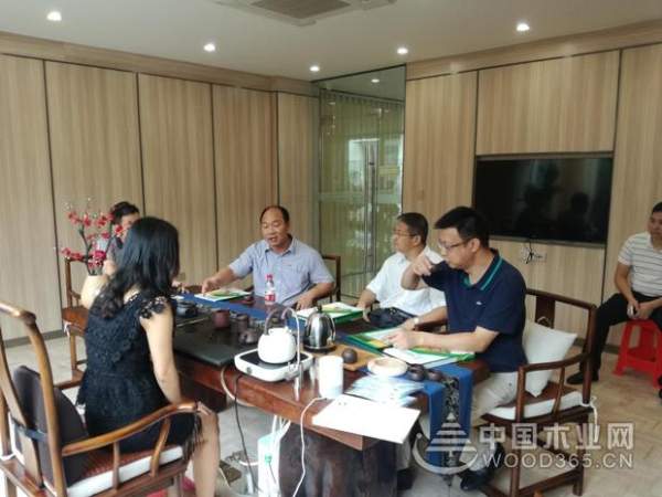 工匠精神 匠心品质 江门科工商务局局长、开平科工商务局局长莅临香港汉邦国际集团考察调研