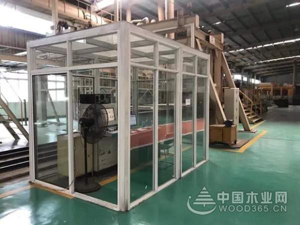 丰林集团各工厂开展送清凉活动