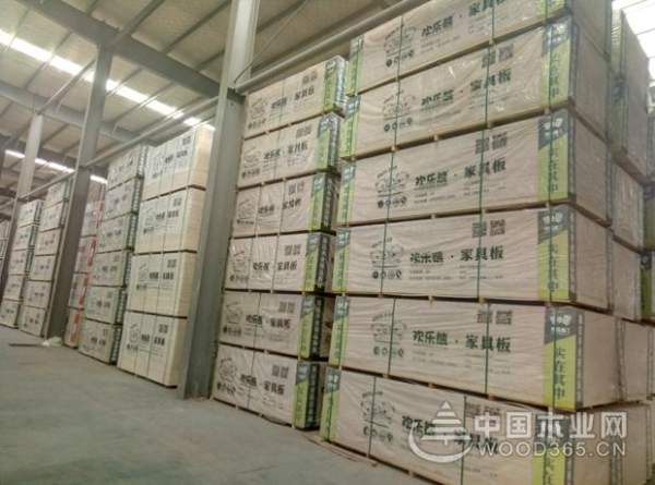 欢乐熊缘何成为建材商、装企转型定制之所向？